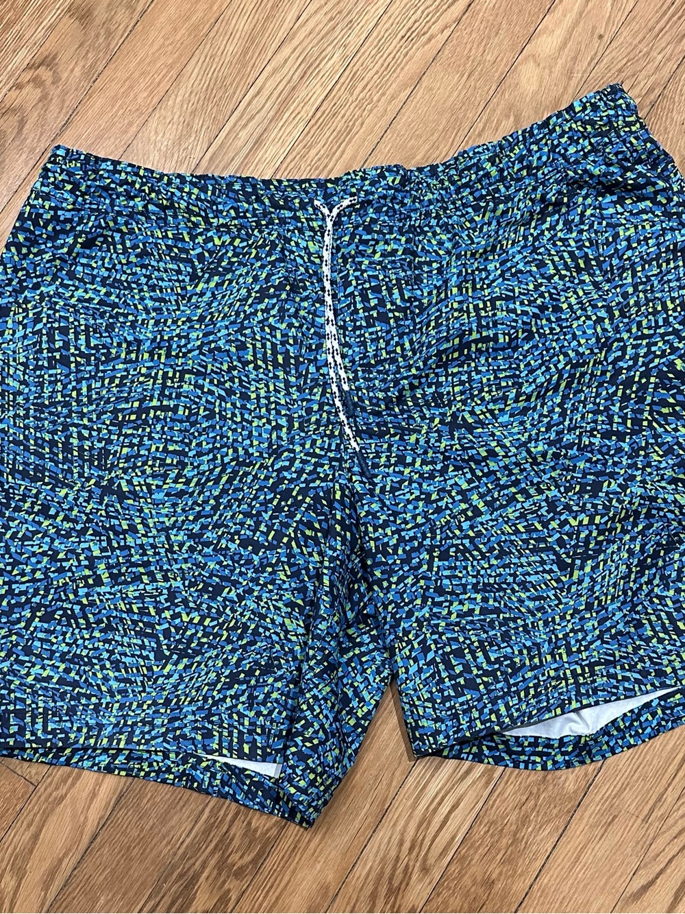 L.L. Bean Men’s Blue & Green Geometric Swim Trunks